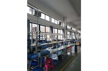 室內直吹環?？照{降溫案例